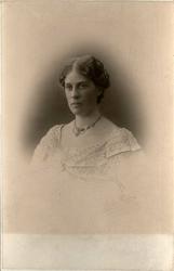 Fru Emma Aall, f. Lund