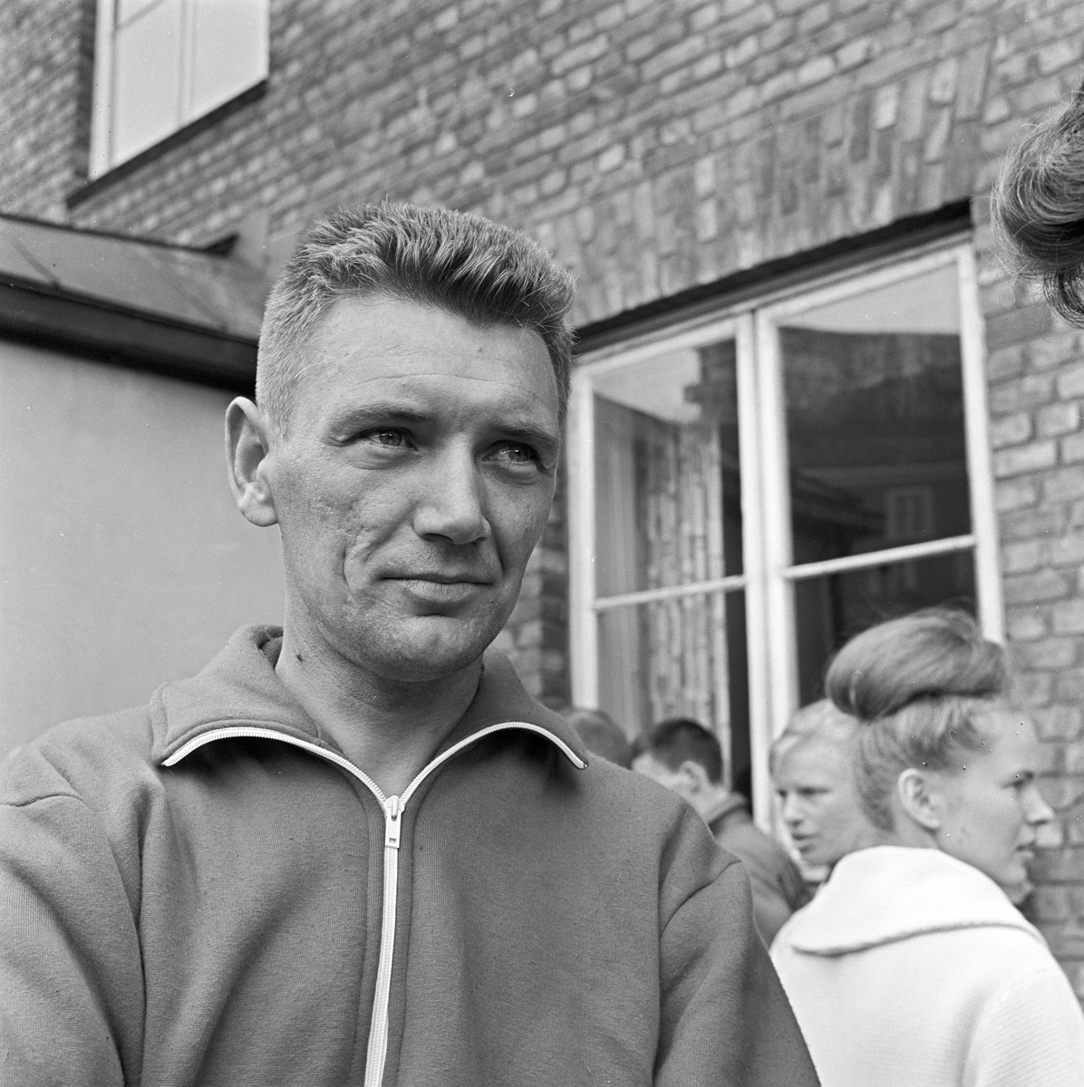 Serie. Sport. Fra Holmenkollstafetten.
Fotografert 1962. 
