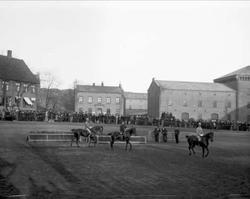 Festningsplassen Akershus festning, Oslo. Militær rideoppvis