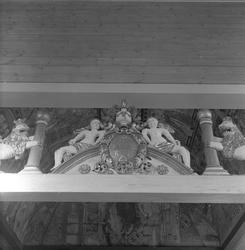 Ål kirke, Ål, 04.06.1959. Altertavle, detalj.