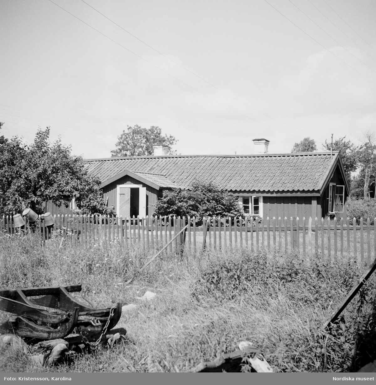 Södermanland, Ornö, Västanvik. Boningshuset sett från ladubacken.