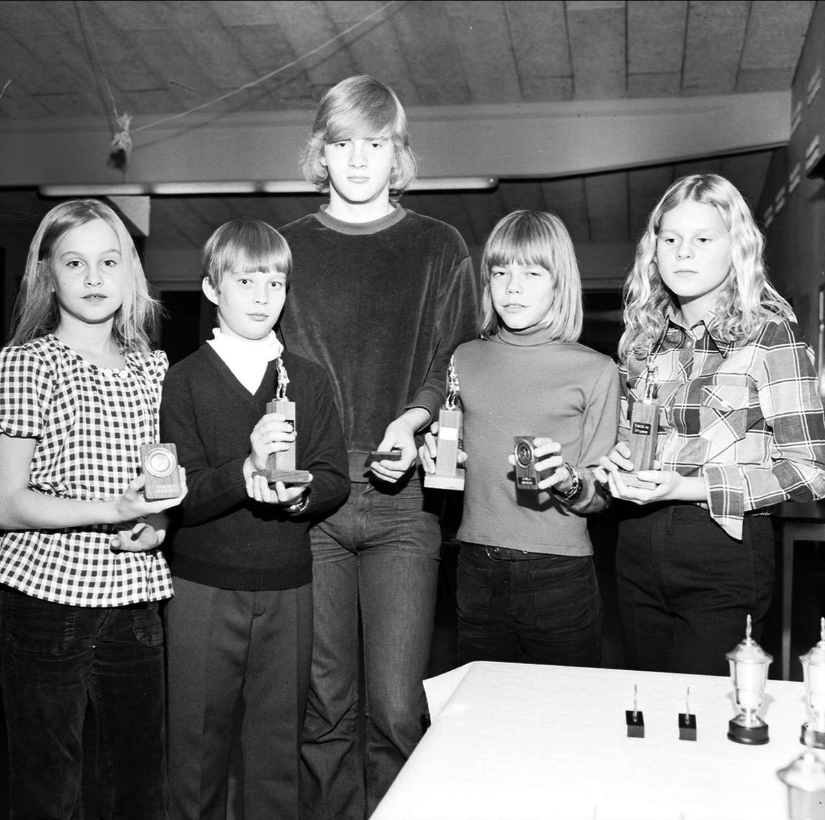 Unga Tierpsorienterare belönade, Tierp, Uppland oktober 1972