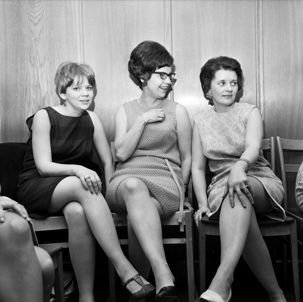 Tierps socialdemokratiska kvinnoklubb har fest på Hembygden i Gryttjom, Tierps socken, Uppland april 1967