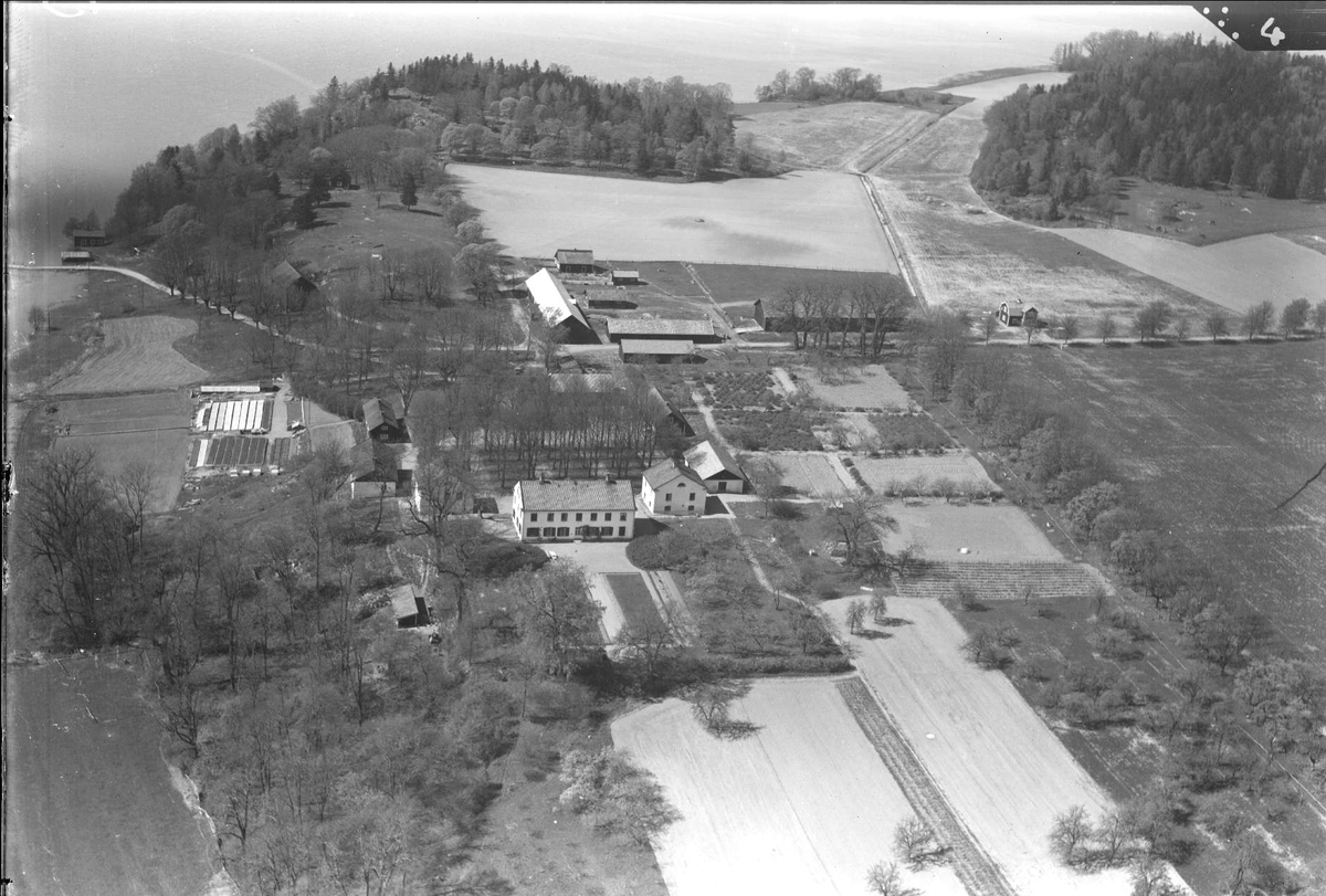 Flygfoto över Biskops-Arnö, Övergrans socken, Uppland 1936