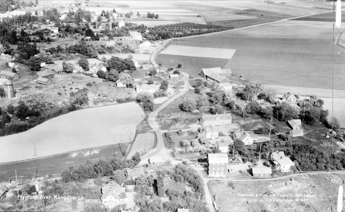 Flygfoto över Kungsberga, Färentuna socken, Uppland 1947