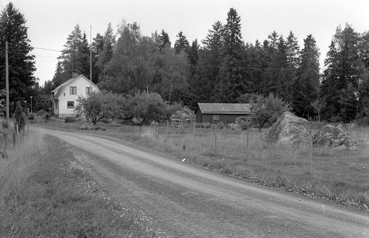 Bostadshus och ekonomibyggnader, Solbacken, Rasbo socken, Uppland