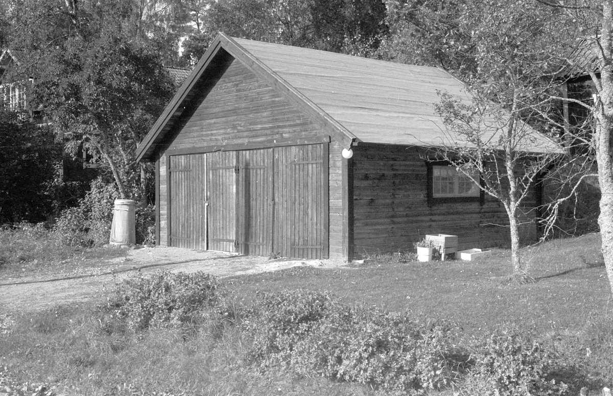 Garage, Sofielund, Marielund, Funbo socken, Uppland 1982