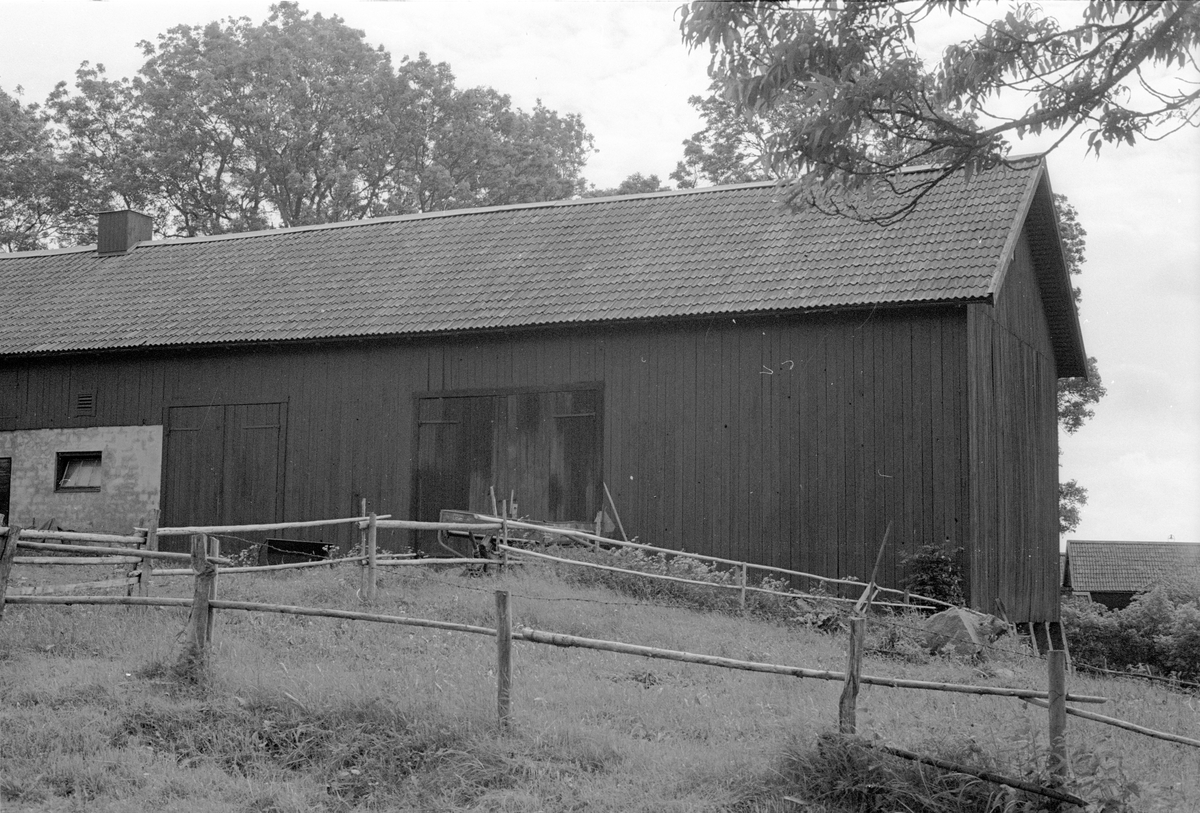 Lada, Burvik 2:17 A, Burvik, Knutby socken, Uppland 1987