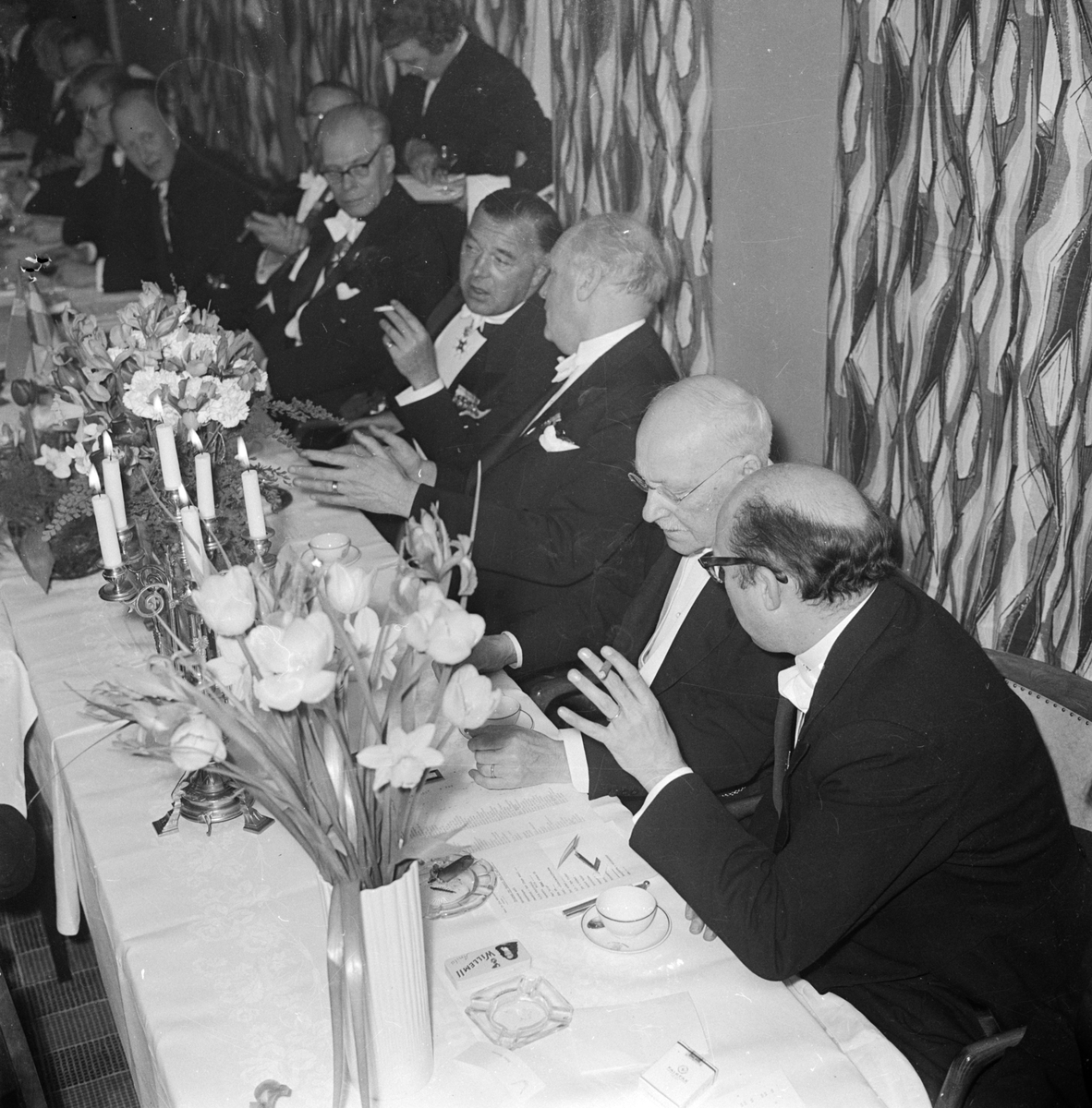 Orphei Drängar hyllade tonsättaren Hugo Alfvén inför hans 85-årsdag, Flustret, Uppsala 1957