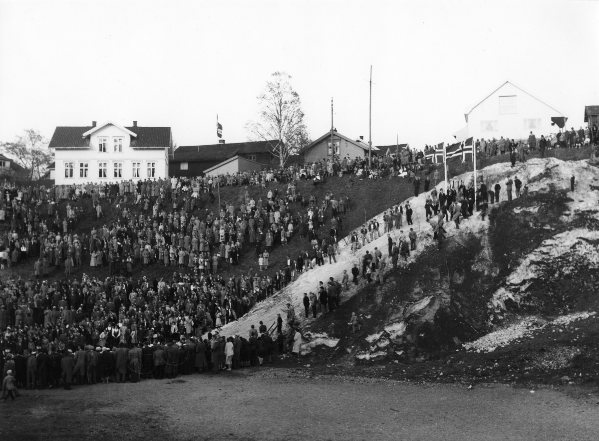 Carnival ski show at Skauløkka, Kongsberg, June 24, 1951.