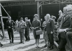 Tilskuere på TMV før stabelavløpning av hekktråleren/linebåt