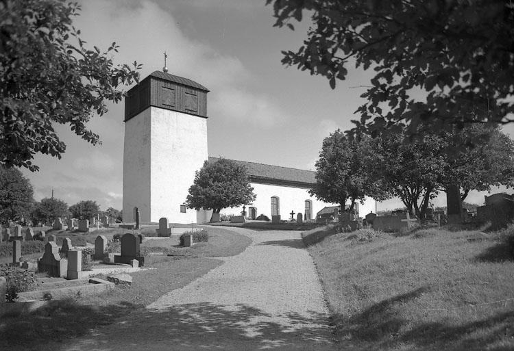 Enligt AB Flygtrafik Bengtsfors: "Morlanda kyrka Bohuslän".