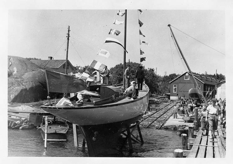 Sjösättning av s/y GULLVEIG 1951