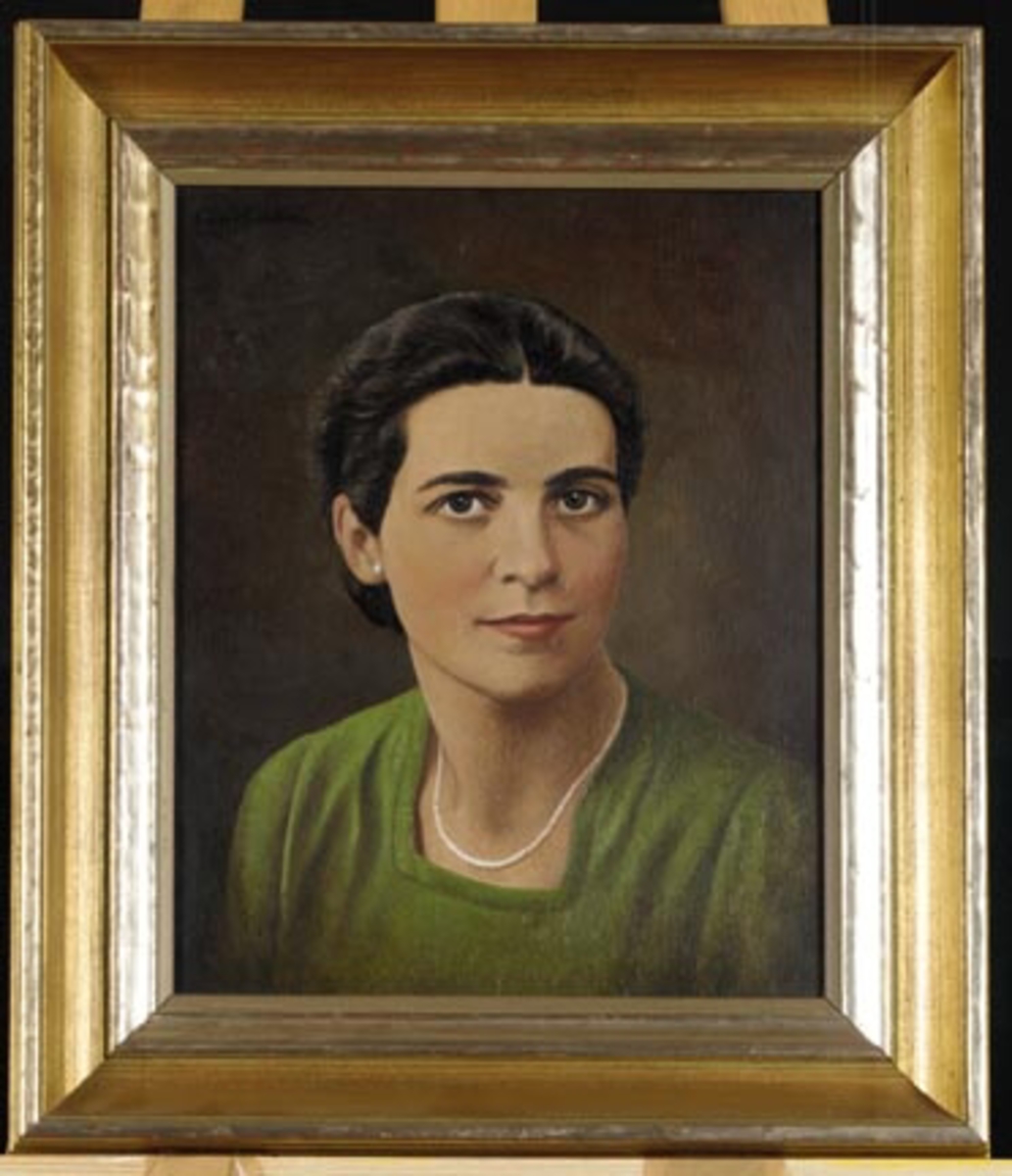 Porträtt av Svea Larsons syster Birgit Larson.