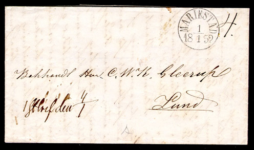 Albumblad innehållande 1 monterat förfilatelistiskt brev

Text: Brev från Mariestad den 1 januari 1852 till Lund

Stämpeltyp: Cirkelstämpel Mariestad