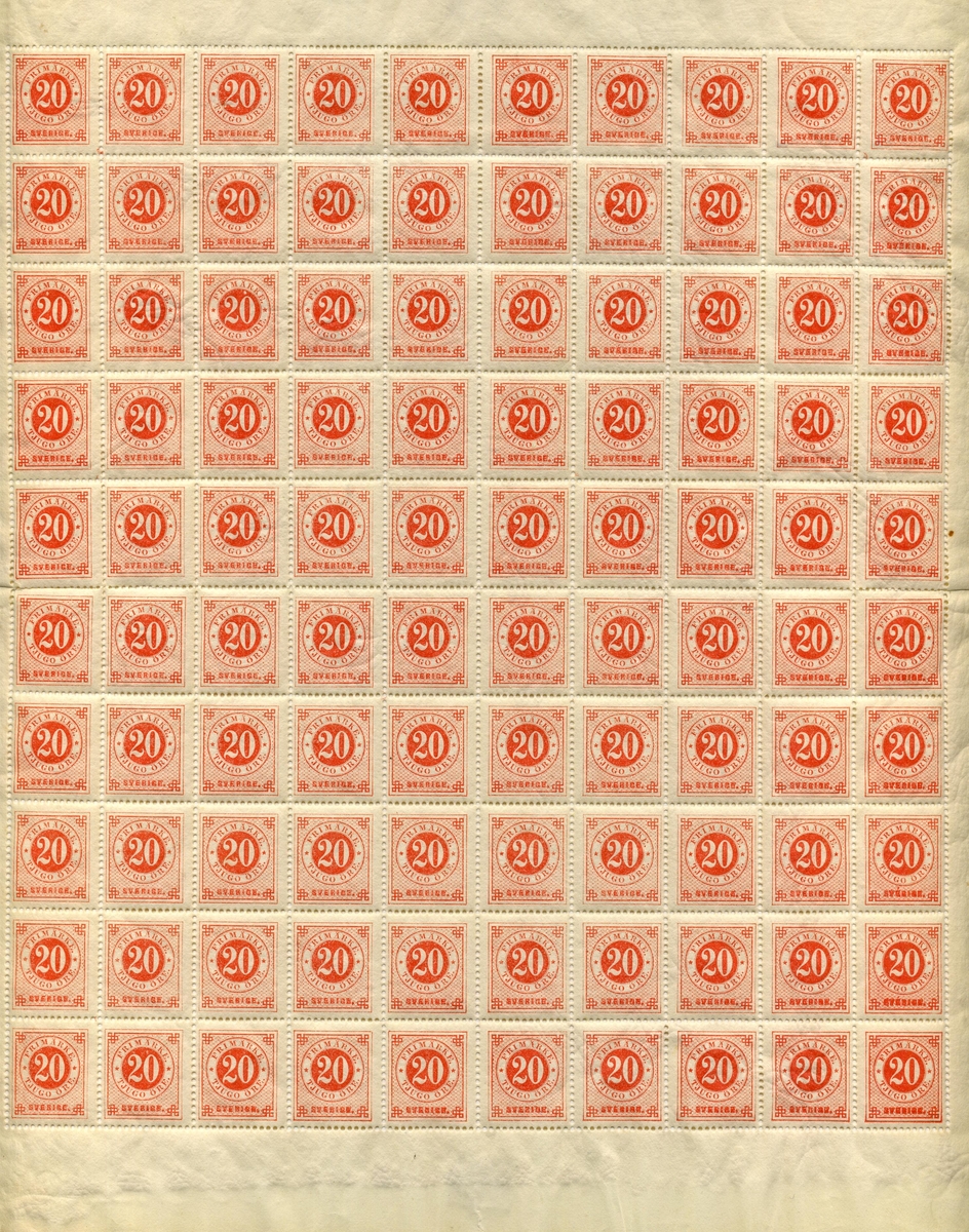 Helark bestående av 100 frimärken i valören 20 öre. Frimärket är orangerött eller orangeaktigt rött med en stående rektangulär ram och dubbla cirklar i mitten, där siffran 20 i vitt är placerad i den inre cirkeln med orangeröd bakgrund. I den yttre cirkeln med vit bakgrund står med orangeröd text: Frimärke, tjugo Öre. Längst ner texten: Sverige.