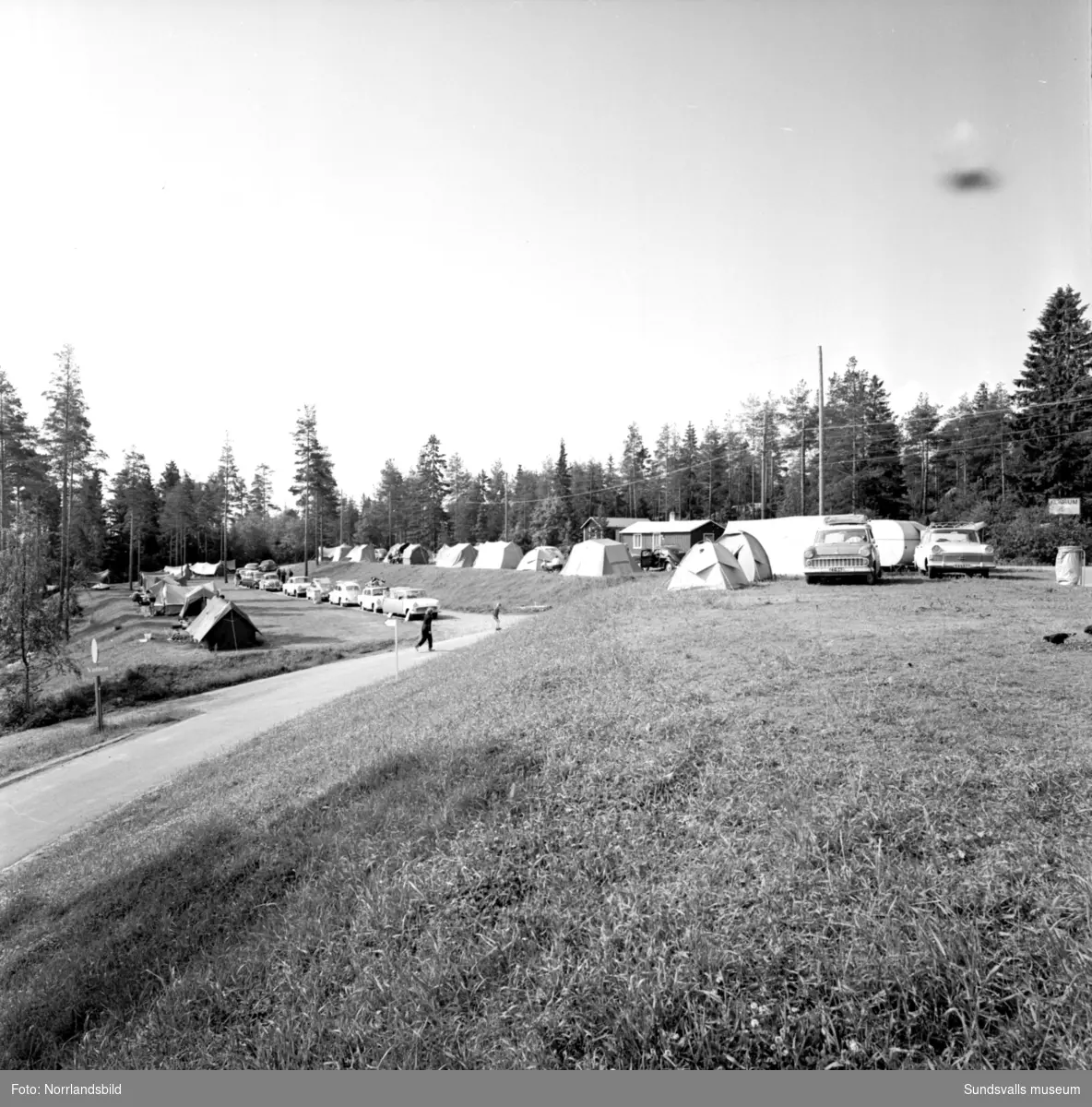 Tältsemester vid Fläsians camping i Sundsvall.