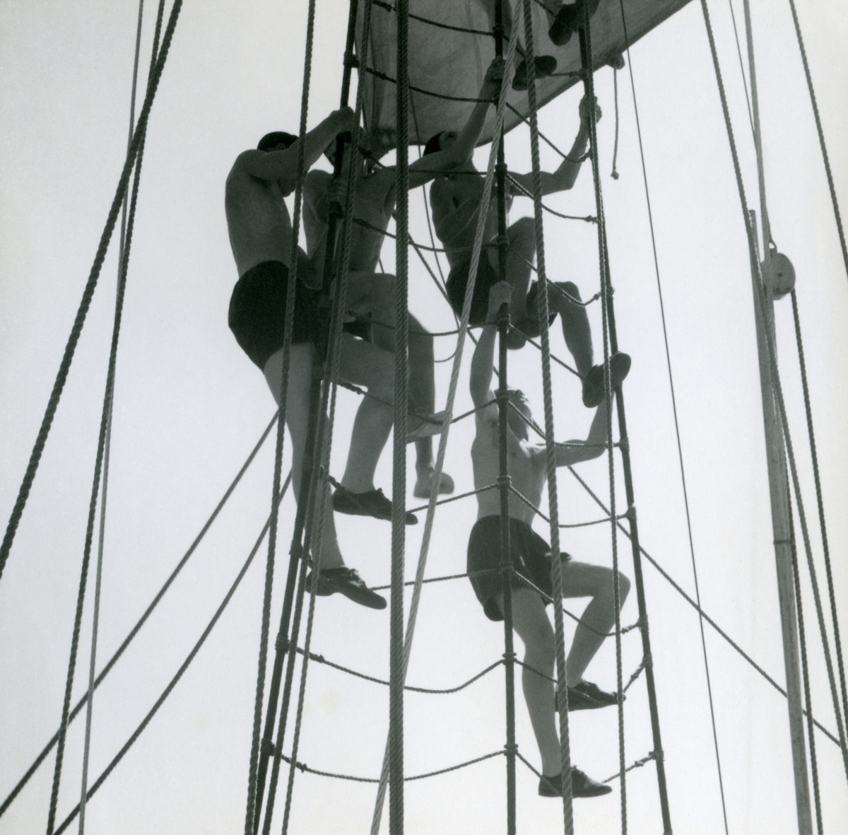 Skolfartyget Gladan i England.