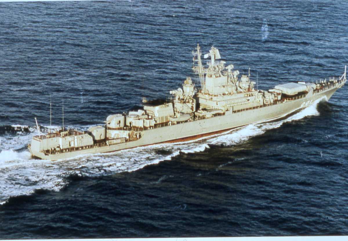 Russisk fartøy av Krivak I - klassen med nr. 991.