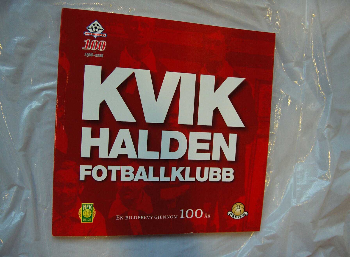 Tre stykk bilderevyer, Kvikk Halden fotballklubb 100 år.