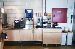 Automater med diverse drikke finnes i kantinen på Statfjord 