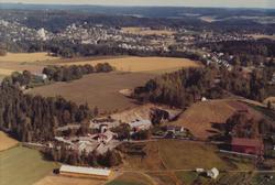 Mysen Sementstøperi, tettsted, skråfoto, sementvarefabrikk,