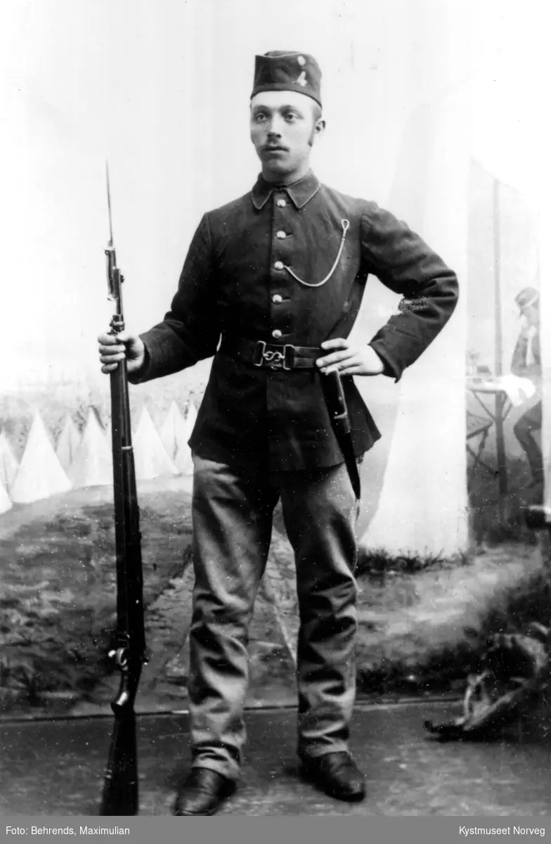 Anton Helmersen Skjærvær i uniform