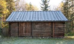 Låve med fjøs under fra Meiebakka