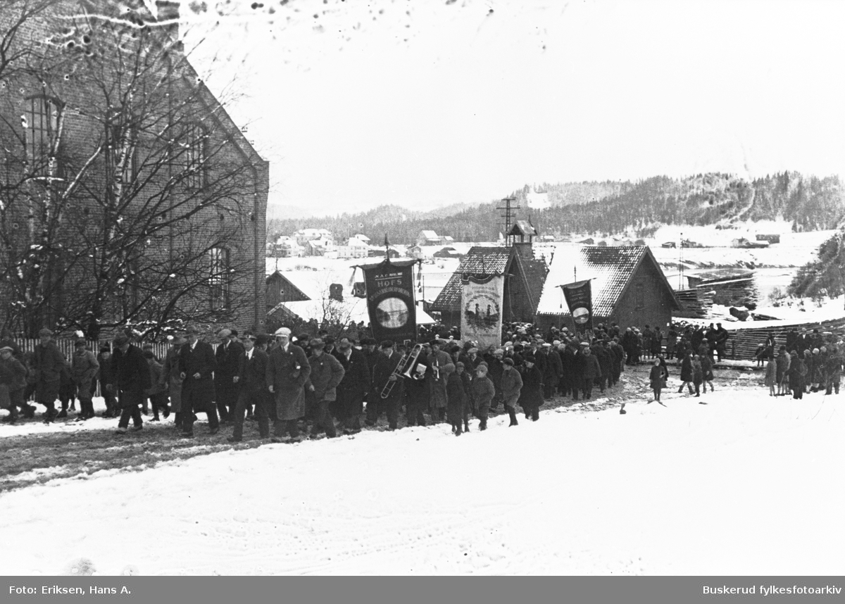1.maitog opp Øyabakken i Hønefoss. 
1926