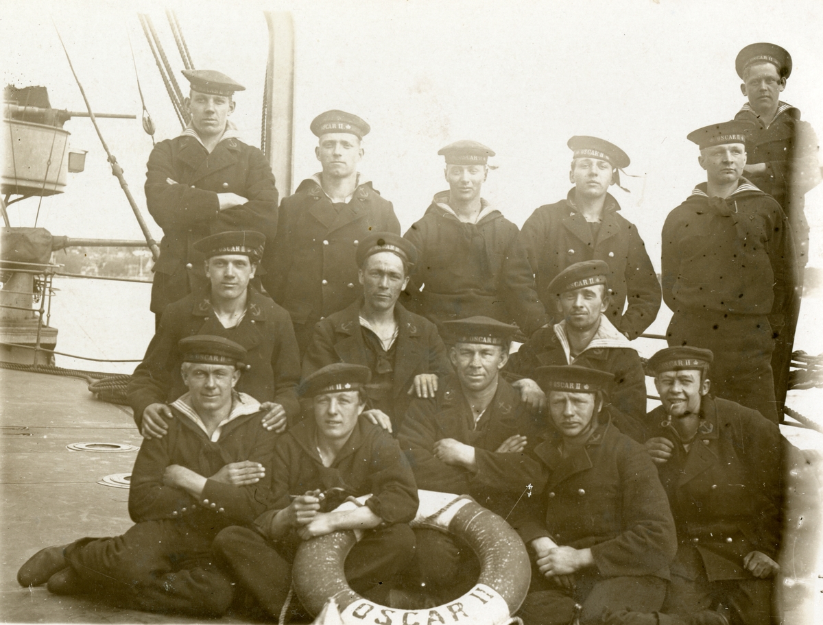Gruppfoto ombord på Oscar II Åland 1917-18.