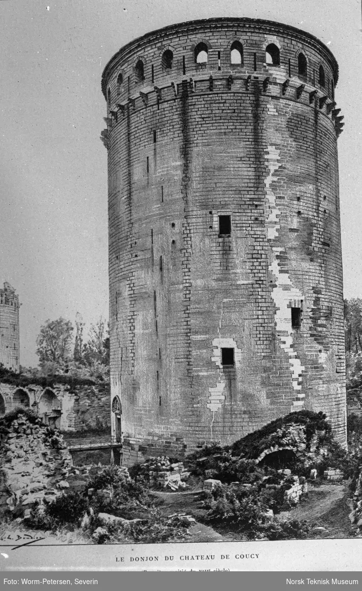 Gotisk kunst: Tårn, Coucy-borgen