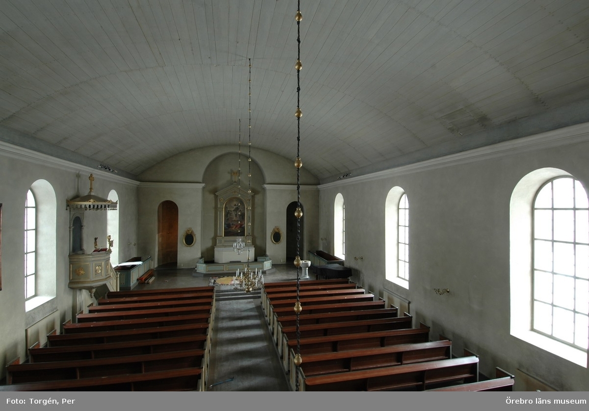 Ut- och invänding renovering av Sofia Magdalena kyrka, Askersunds stad.
Interiör från V, före renovering.
Dnr: 2004.230.179