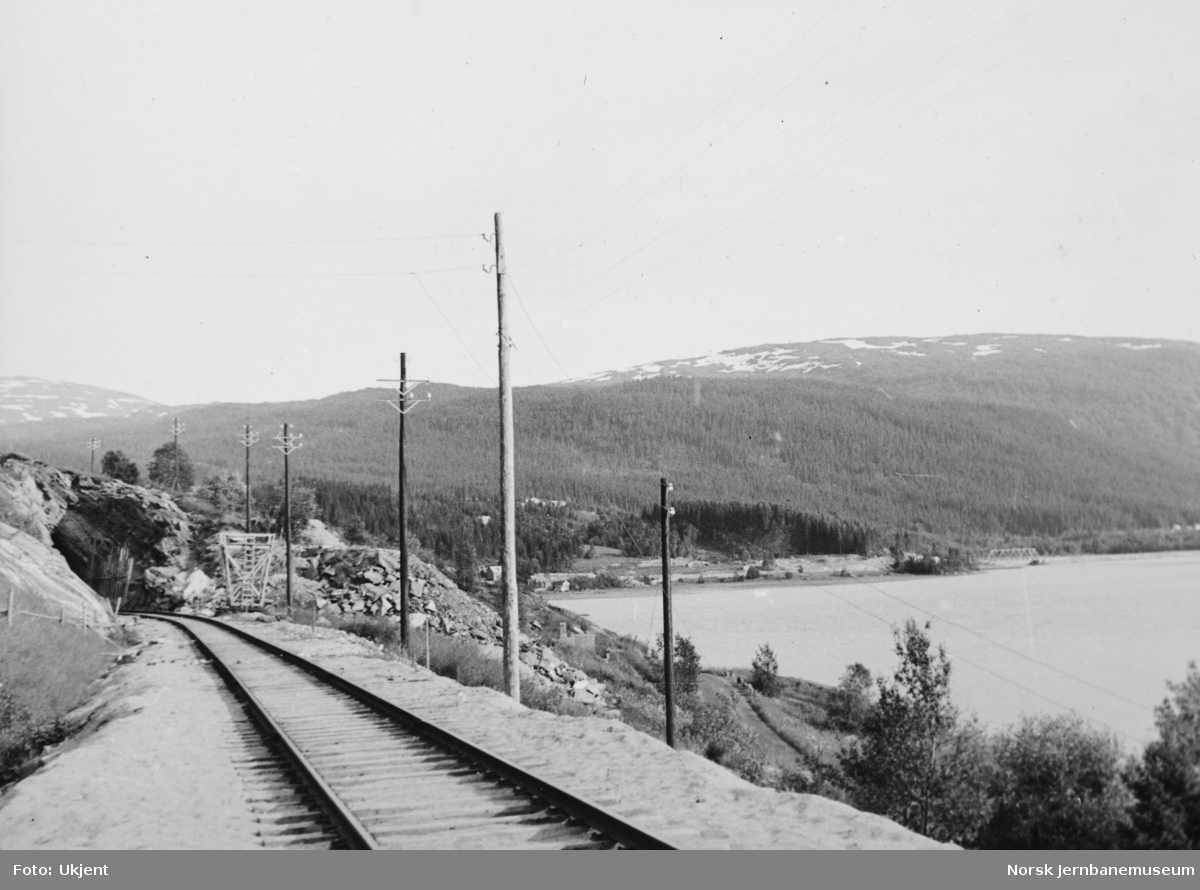 Jernbaneanlegget Mosjøen-Mo i Rana : Finneng tunnel sett nordfra, pel 6552