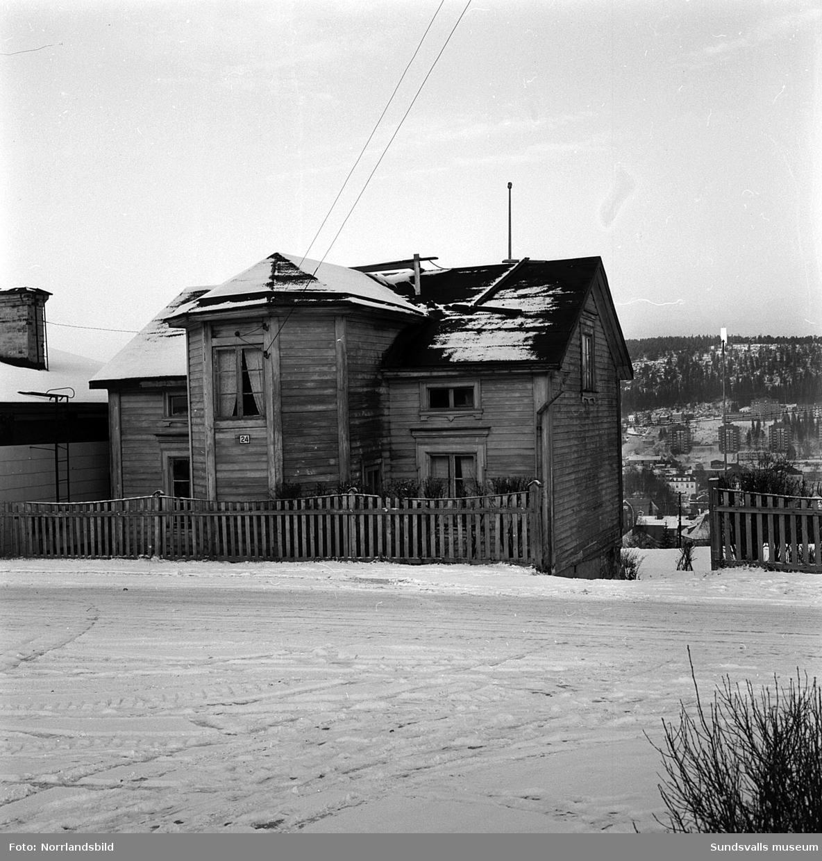 Författaren Lars Ahlins födelsehem på Bleckslagaregatan 24 i Sundsvall.