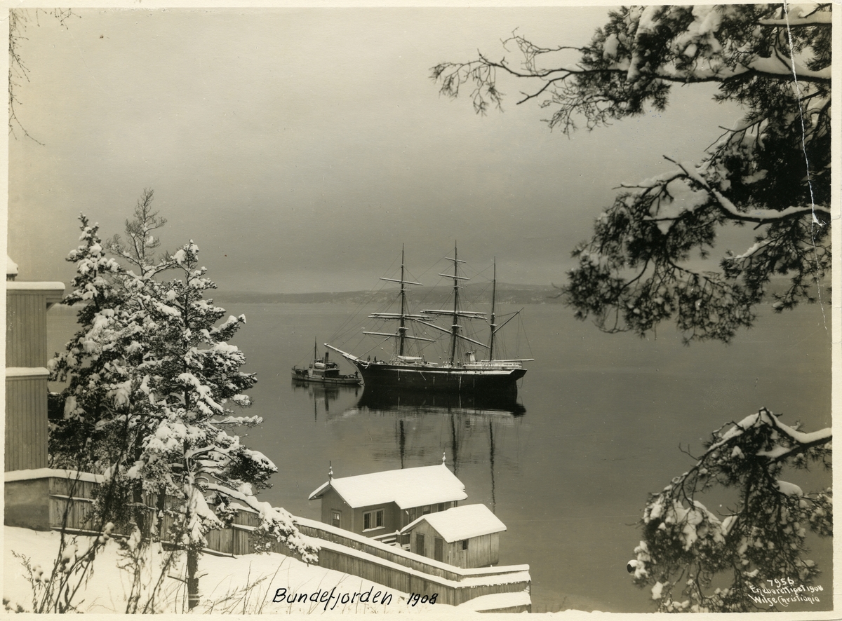 Seilskute i Bunnefjorden, 1908.