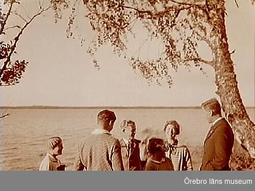 Granliden, Tisaren.
Sex personer vid sjön.
Bengt Danielsson, informator.