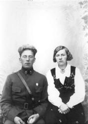 Brudeparet Harald Wiker (f. 1902) og Marit Wiker (f. Lindshe