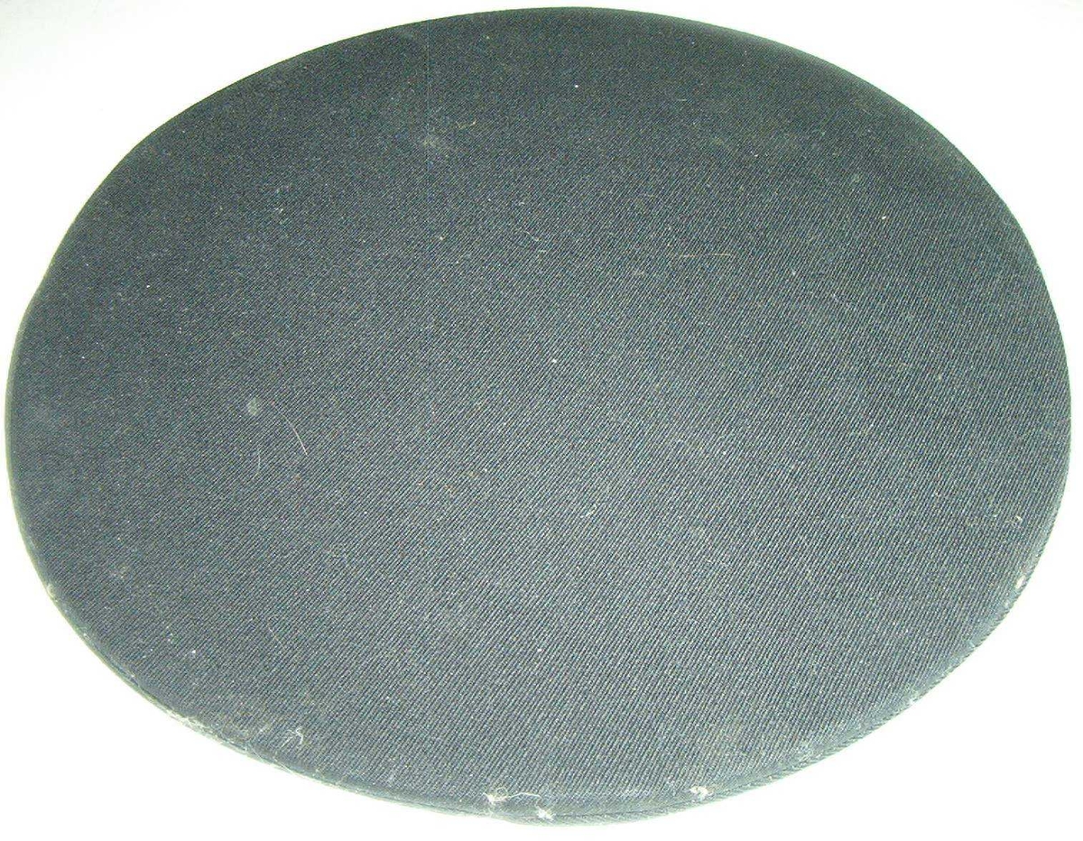 Modell 1953.  Luen har 2 ekstra puller, en hvit og en mørk blå.