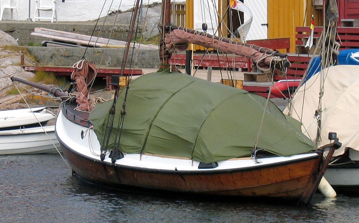 Med spesialsydd telt blir båten enda mer praktisk til turbruk. (Foto/Photo)