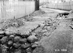 Utgraving av brulegning, funnet under graving i Borregaardsv