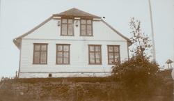Bygning på Presteid i Hamarøy.