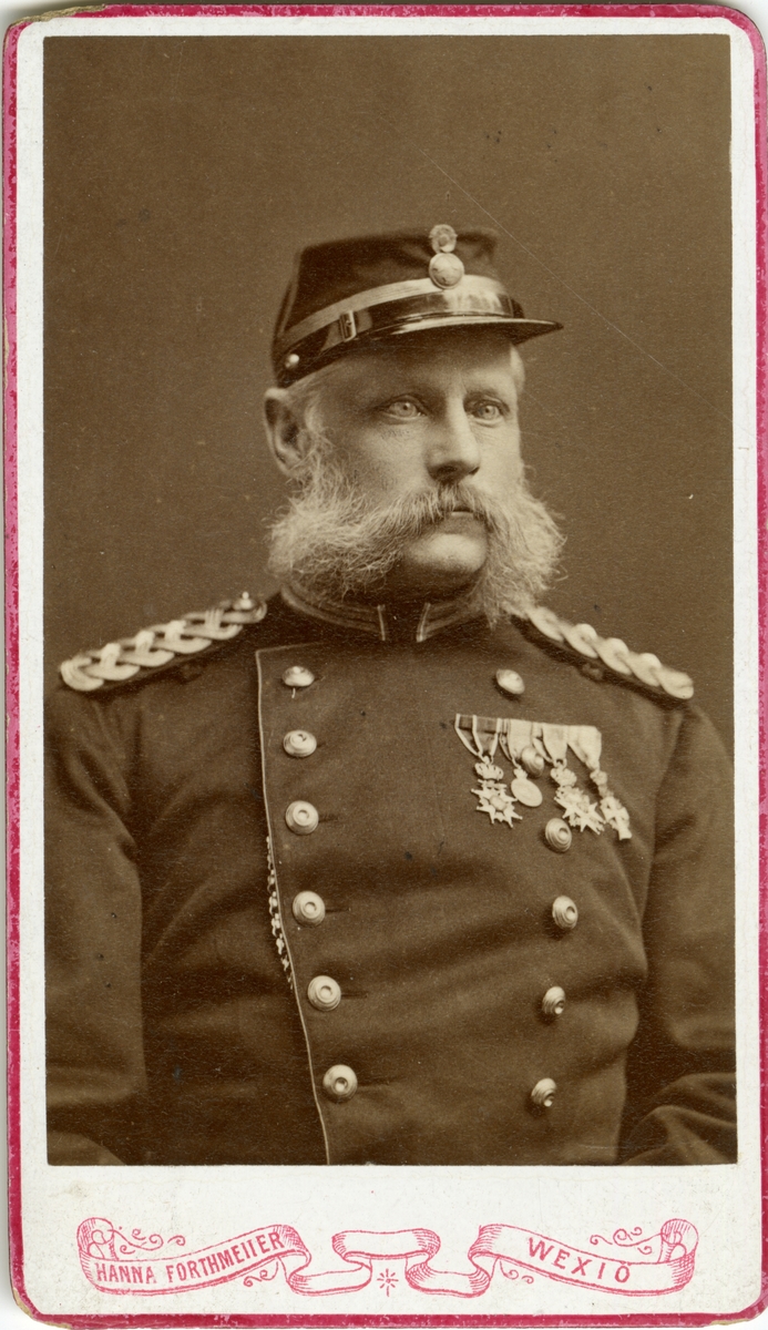 Porträtt av Klas Hjalmar Kreüger, överste vid Kronobergs regemente I 11. Se även AMA.0007792.