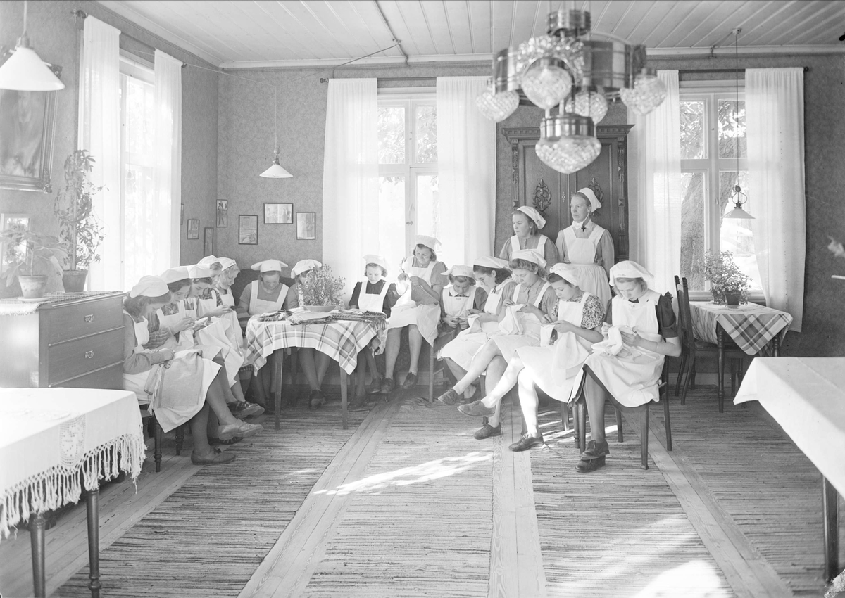 Grupporträtt, Samariterhemmet, Uppsala 1942