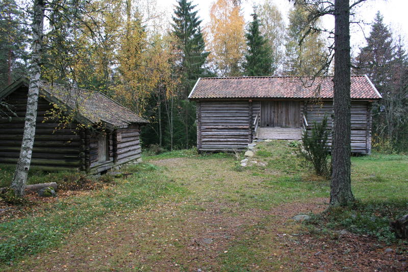 Fagerliskålen og låven i Vestaberg. Foto/Photo