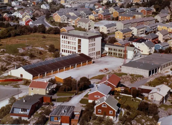 Flyfoto Fra Kristiansund Yrkesskole, Senere St.hanshaugen Videregående ...