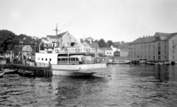 Bilferga Gaute ligger til fergeleiet i Johnsenhuken, som lig