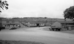 Barakkene i Boksaspenga på Nordlandet med utsikt fra tunelle