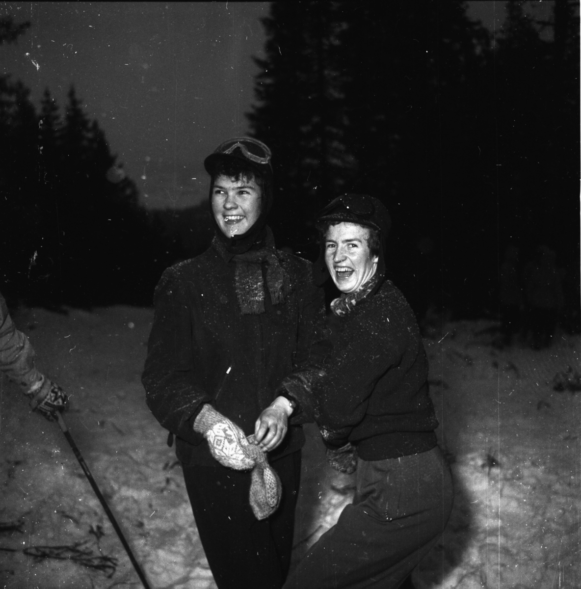 Vardens arkiv. "Skrehellerennet, slalåm"  07.02.1954