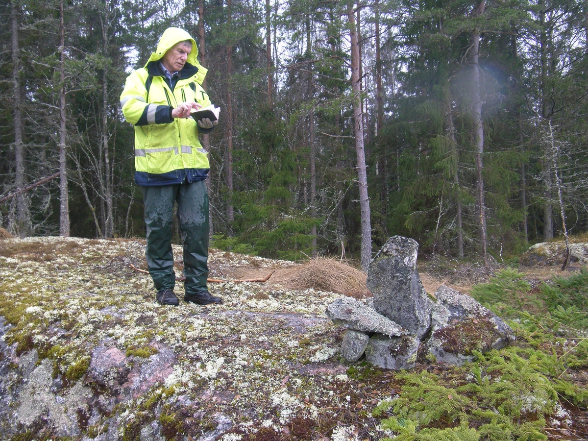 Arkeologisk utredning, gränsmärke objekt 3, Mellingeholm, Frötuna socken, Uppland 2016