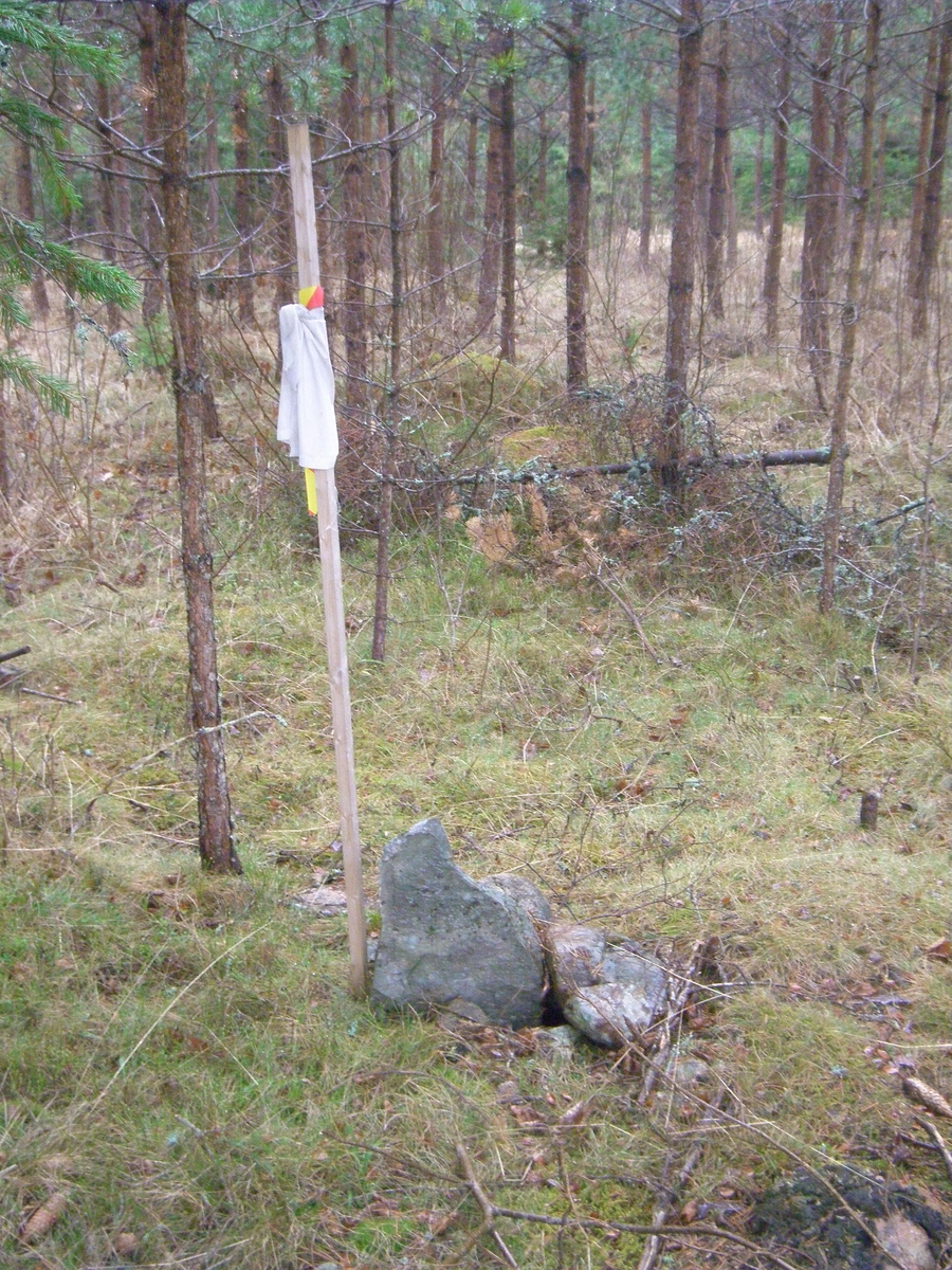 Arkeologisk utredning, gränsmärke objekt 4, Mellingeholm, Frötuna socken, Uppland 2016